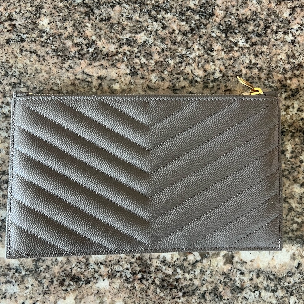 Saint Laurent Grain De Poudre Chevron Monogram Bill Pouch - Picture 7 of 11